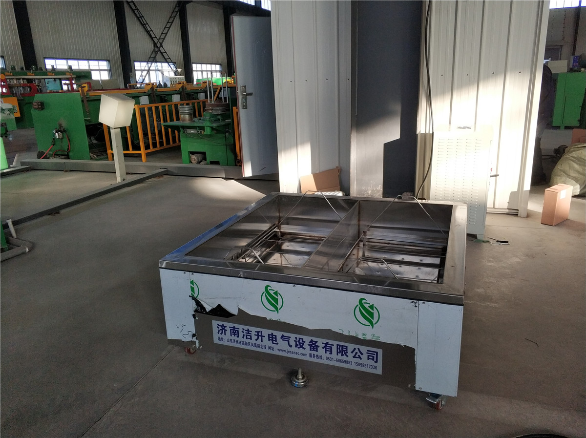 高鐵零部件超聲波清洗機(jī)