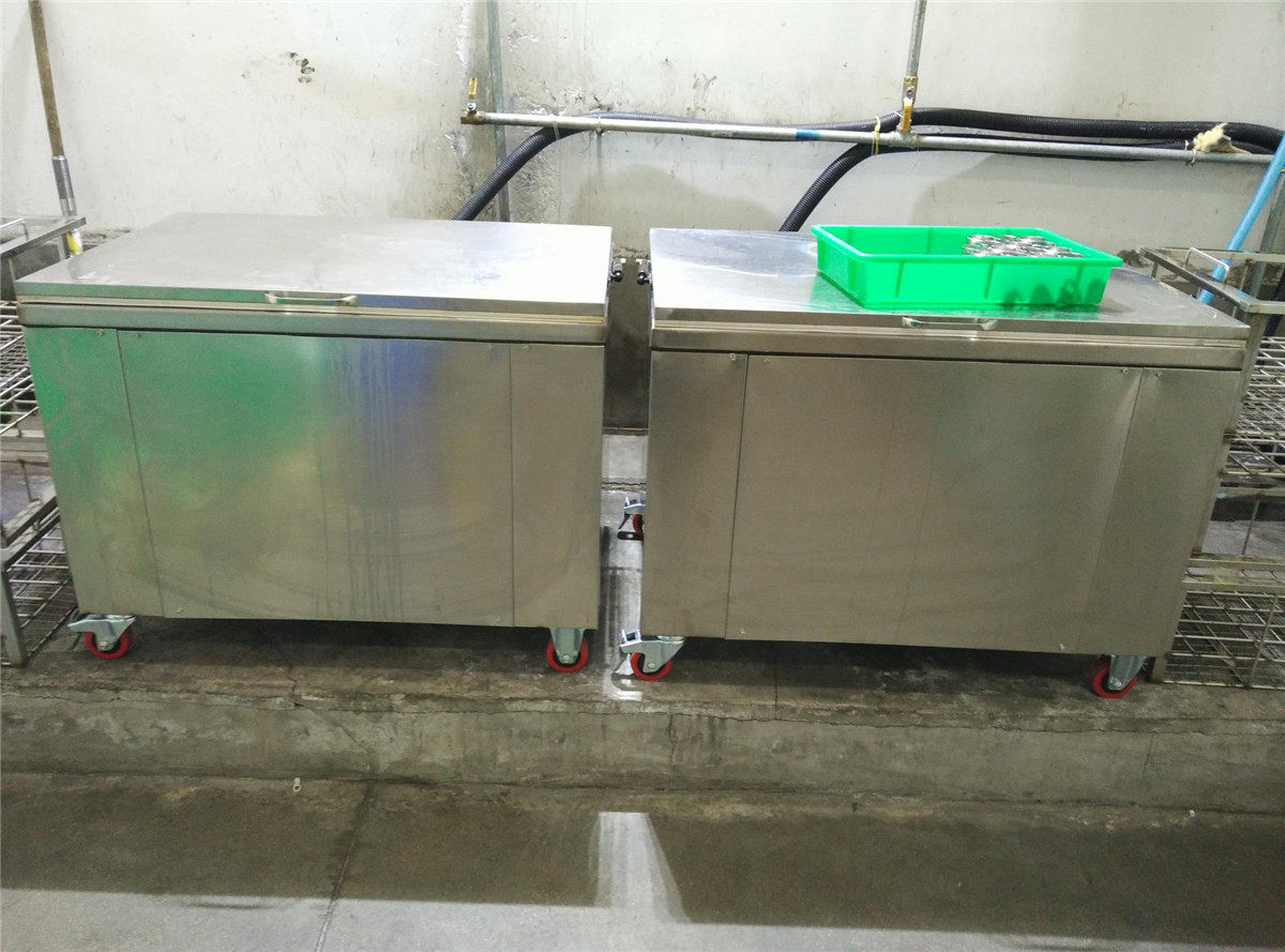 汽車(chē)零部件超聲波清洗機(jī)
